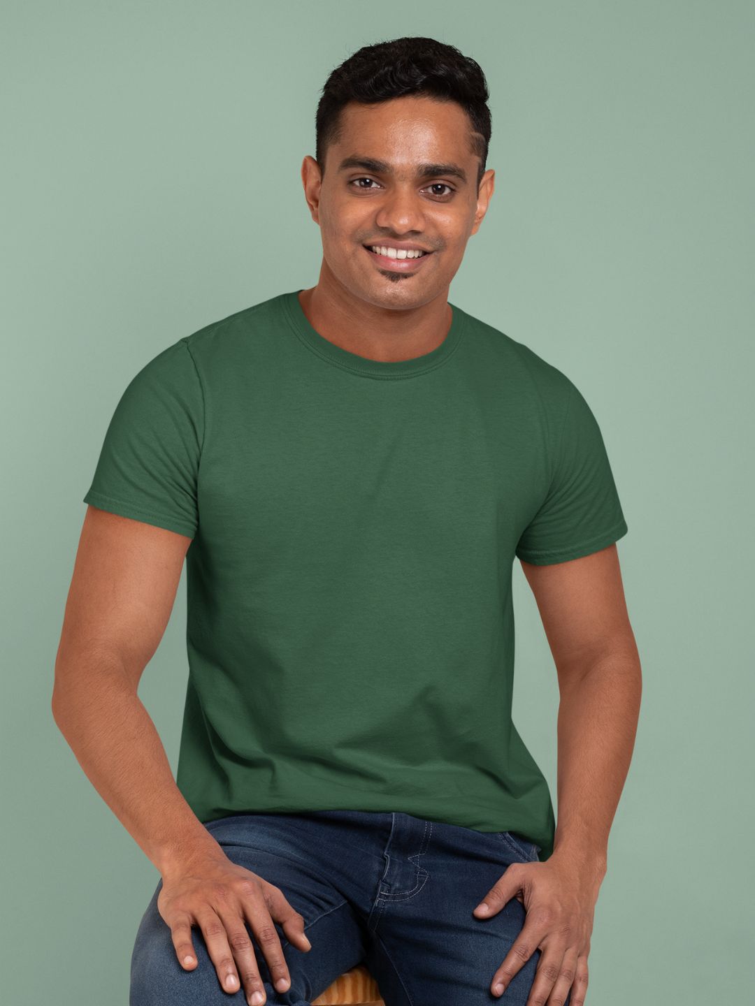 Bottle Green Men's Round Neck Half Sleeves Plain T-shirt -