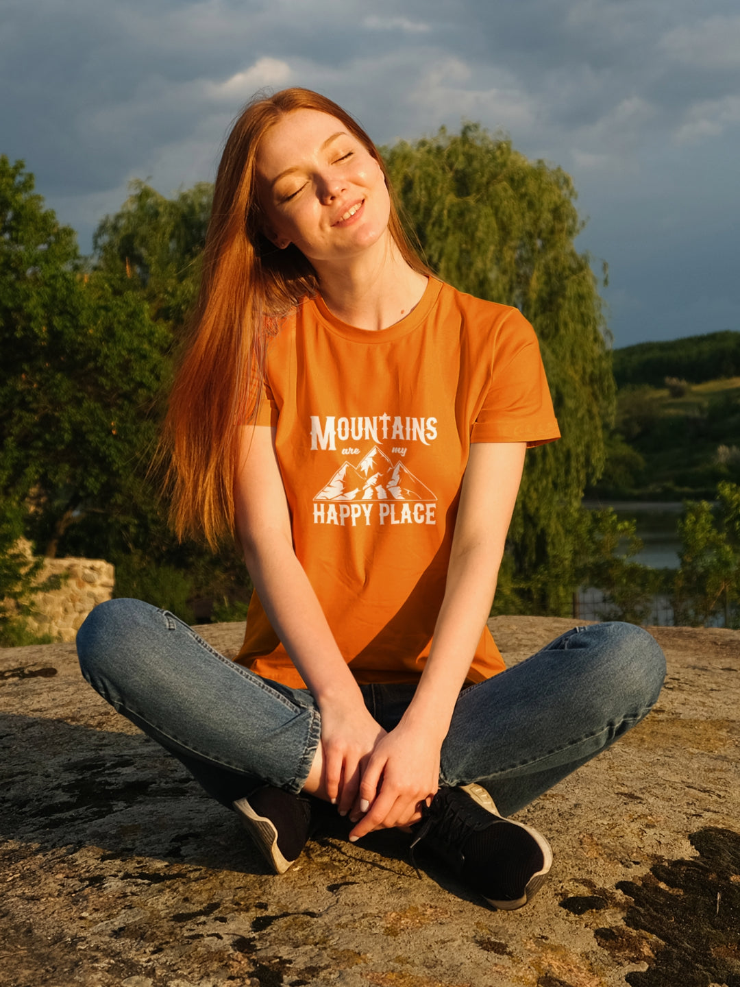 Mountains Are My Happy Place Women's Printed T-shirt -