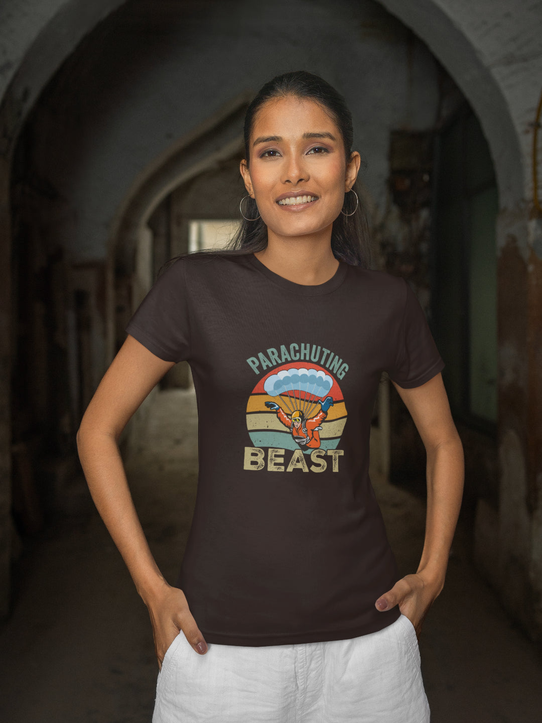 Parachuting Beast Women's Printed T-shirt -