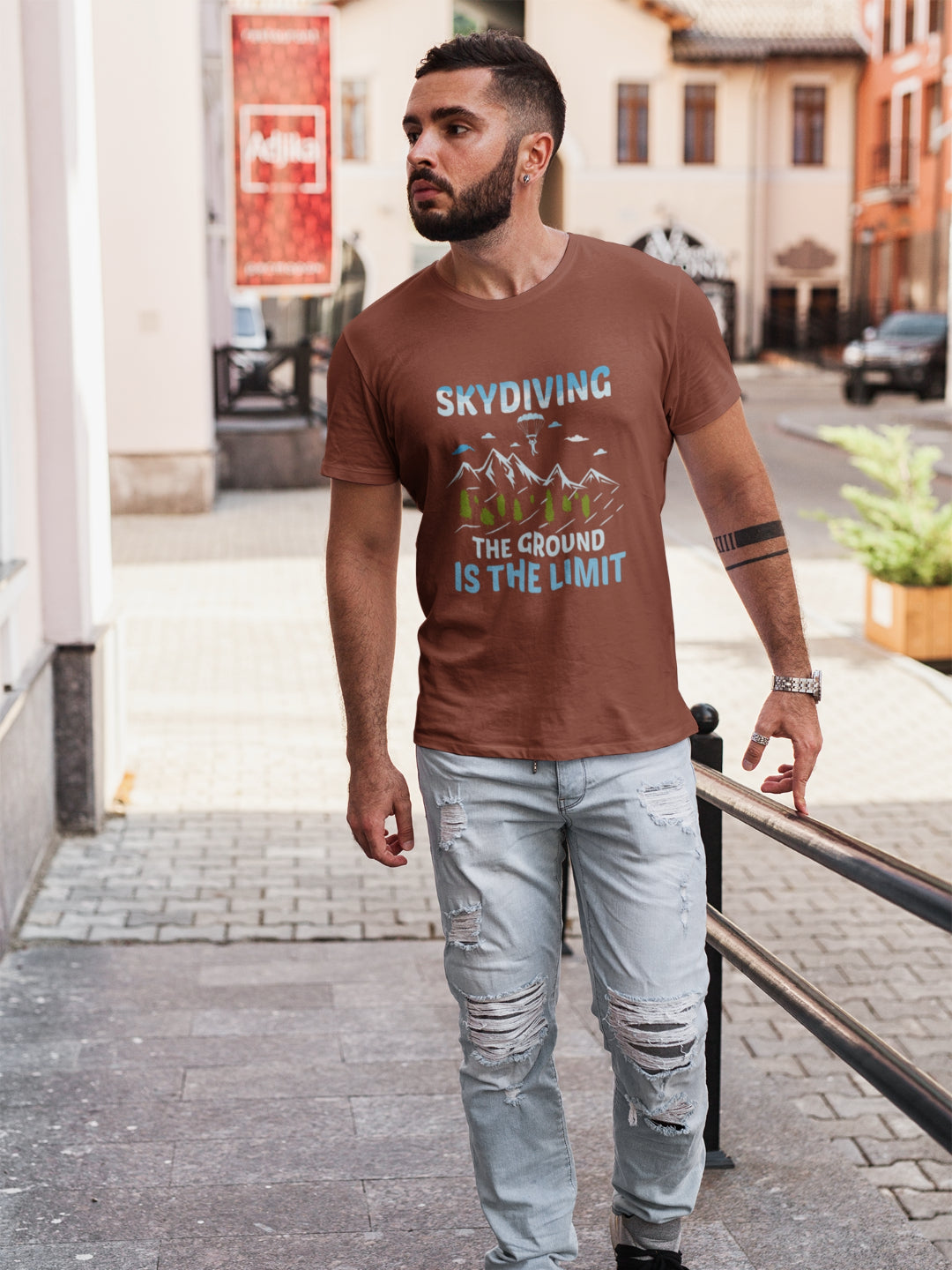 Skydiving Is the Ground Limit Men's Printed T-shirt -