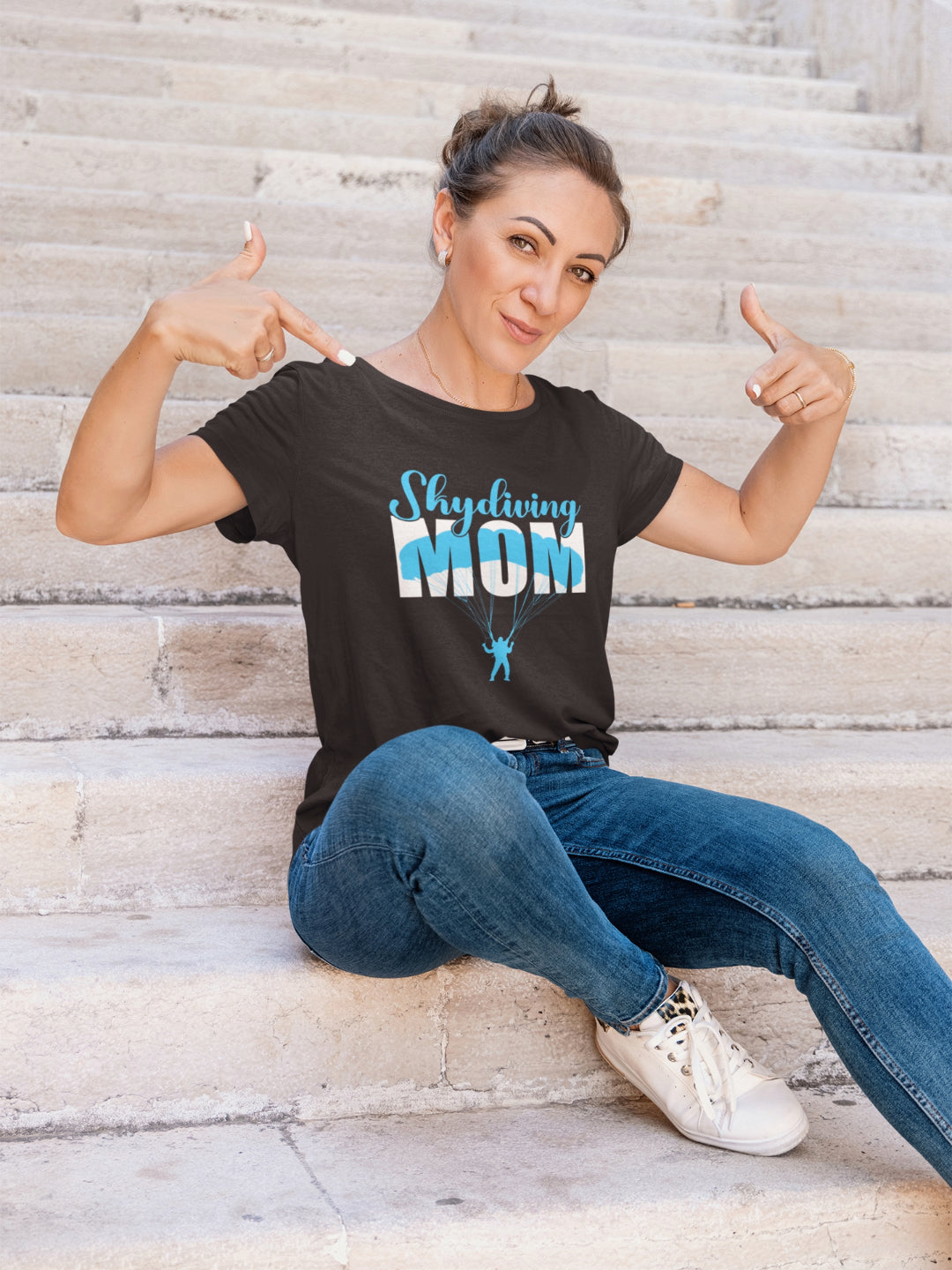 Skydiving Mom Women's Printed T-shirt -