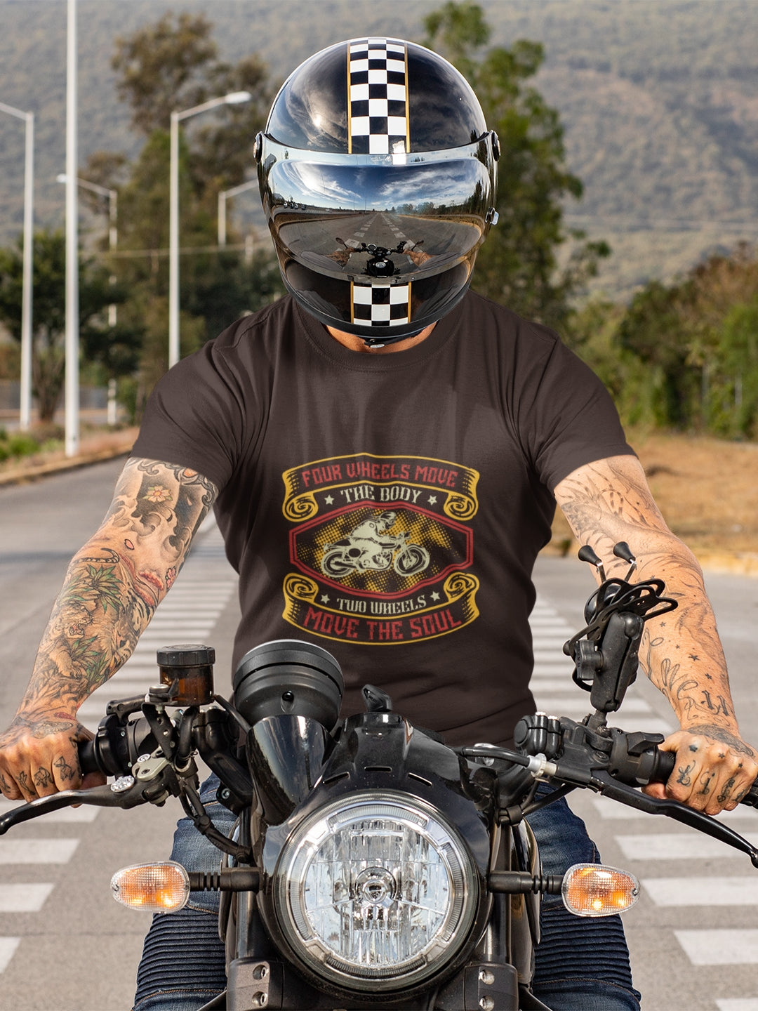 Four Wheels Move The Body Two Wheels Move The Soul Men's Printed T-shirt -