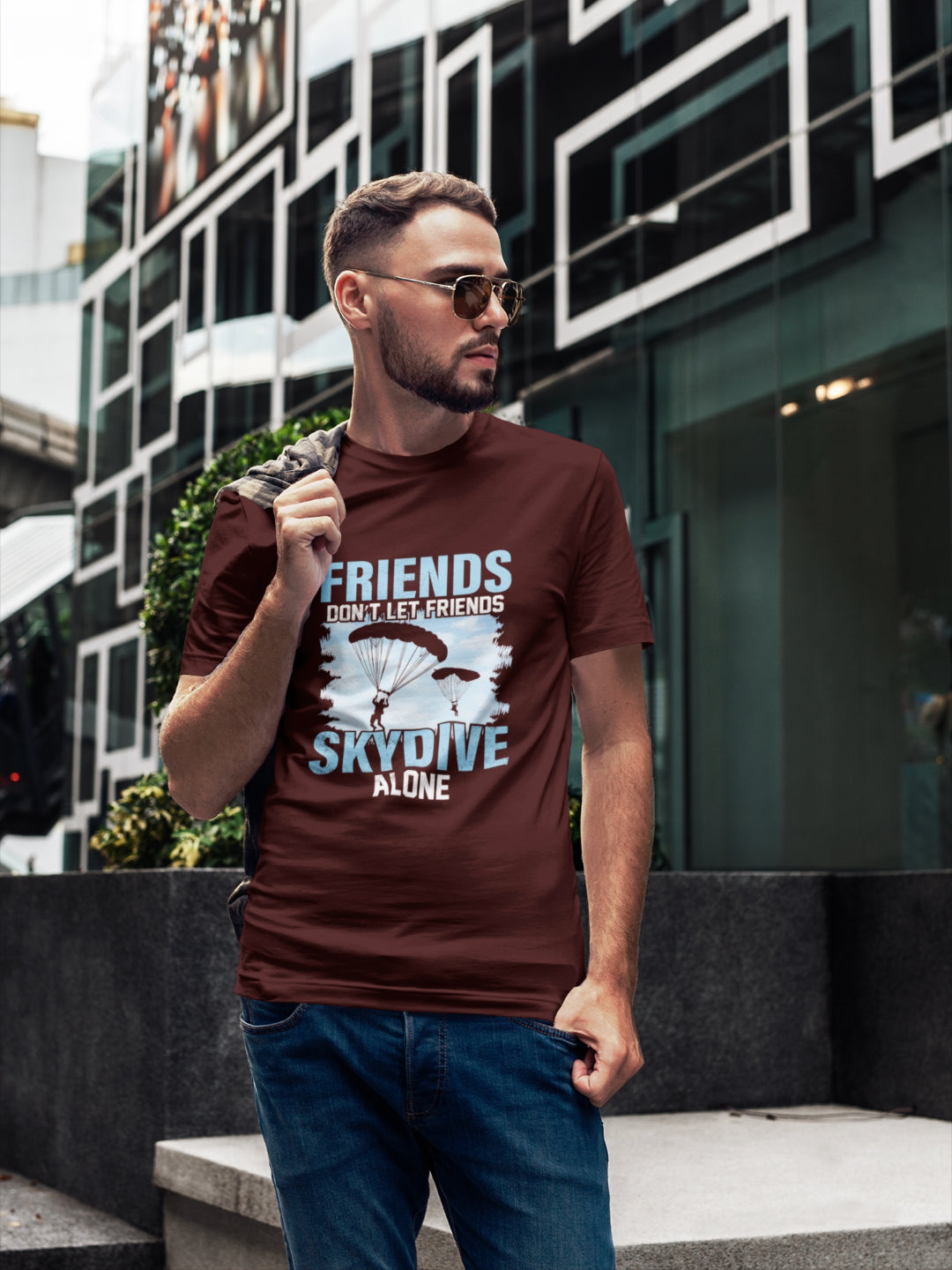 Friends Dont Let Friends Skydive Alone Men's Printed T-shirt