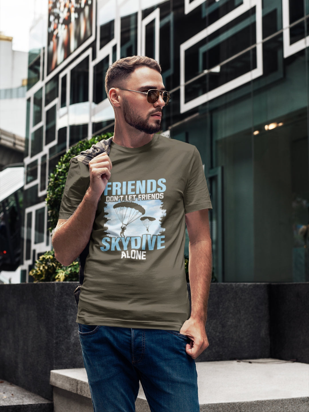Friends Dont Let Friends Skydive Alone Men's Printed T-shirt