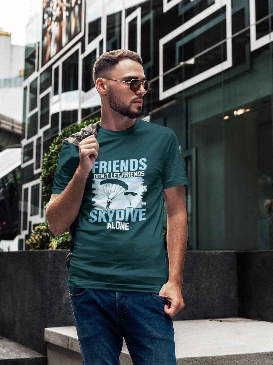 Friends Dont Let Friends Skydive Alone Men's Printed T-shirt