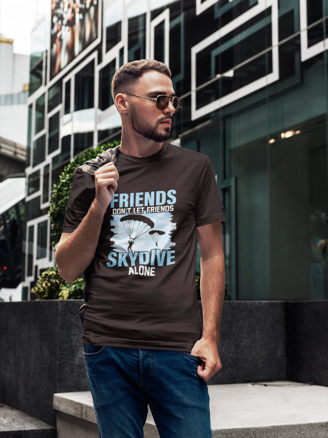 Friends Dont Let Friends Skydive Alone Men's Printed T-shirt