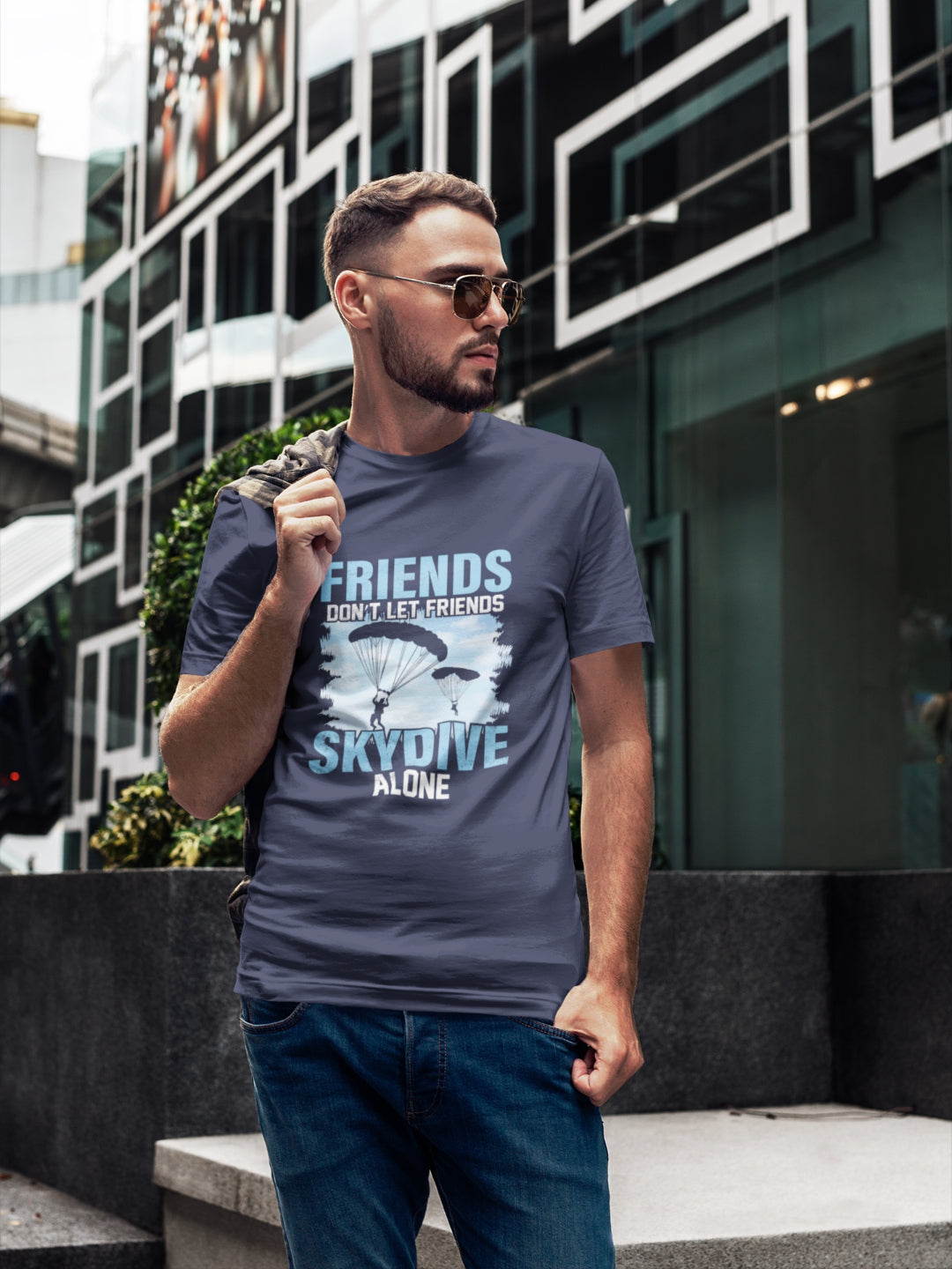 Friends Dont Let Friends Skydive Alone Men's Printed T-shirt