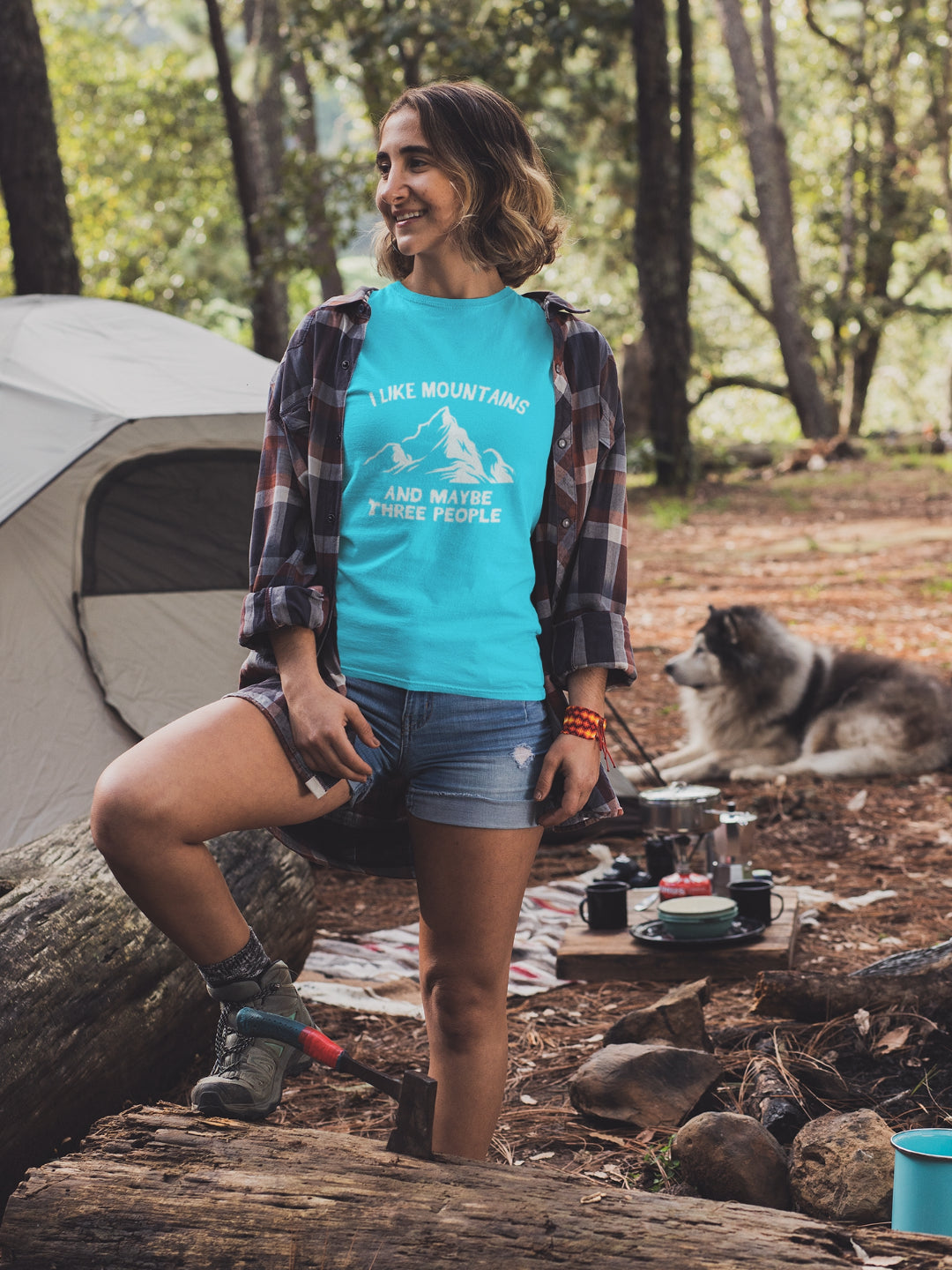 I Like Mountains And Maybe Three People Women's Printed T-shirt
