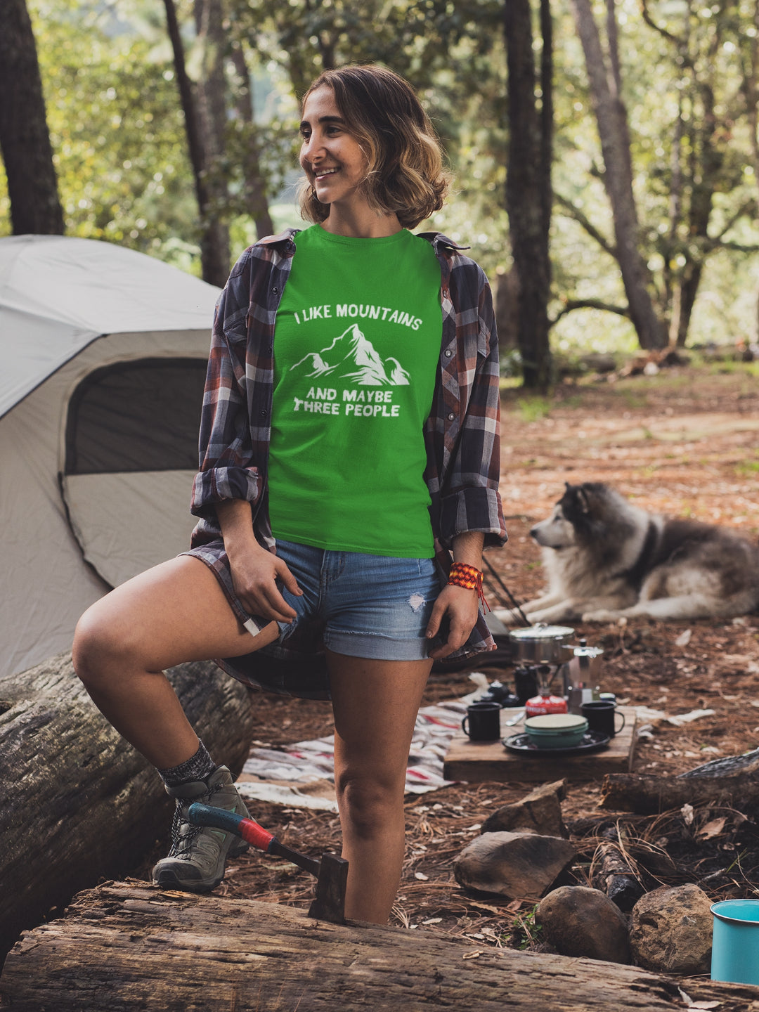 I Like Mountains And Maybe Three People Women's Printed T-shirt