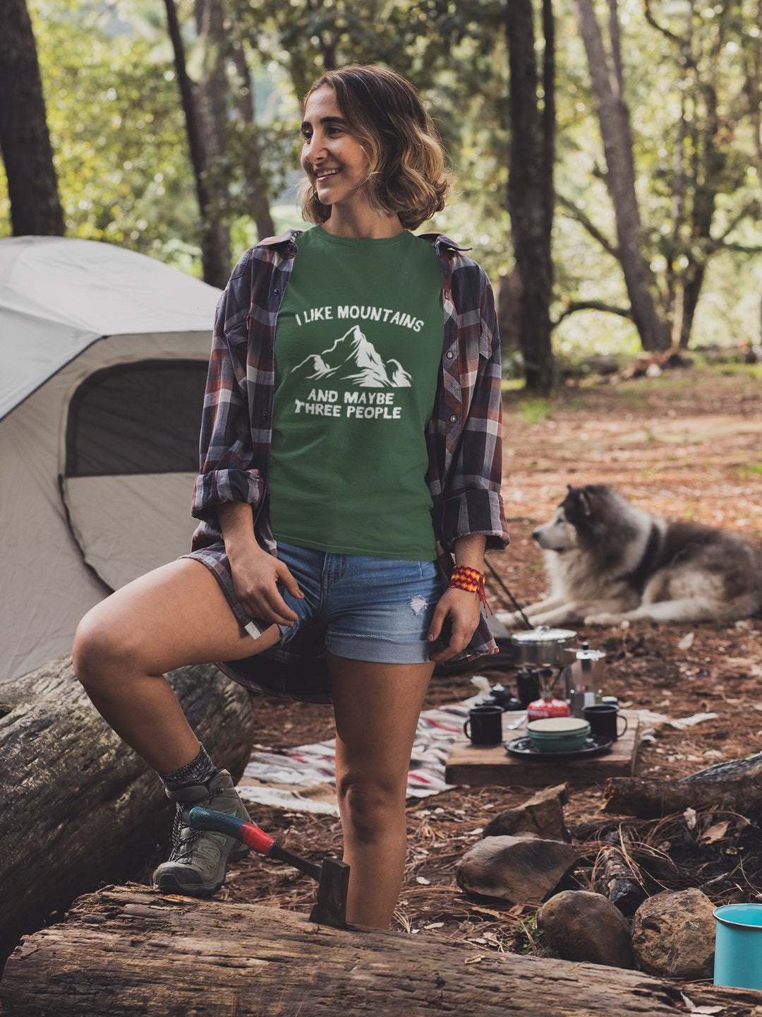 I Like Mountains And Maybe Three People Women's Printed T-shirt