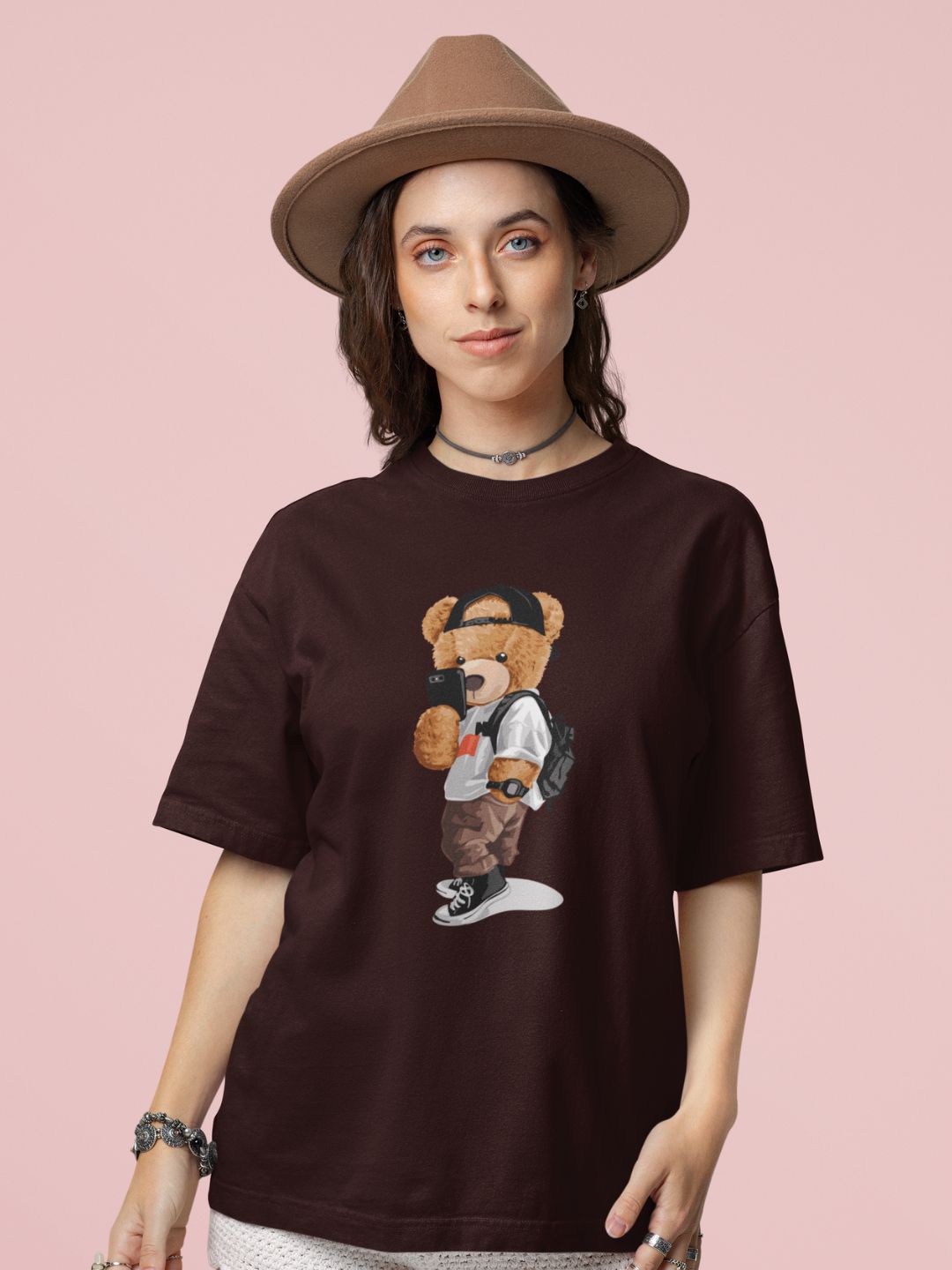 Teddy On Selfie Mode Unisex Oversized T-Shirt