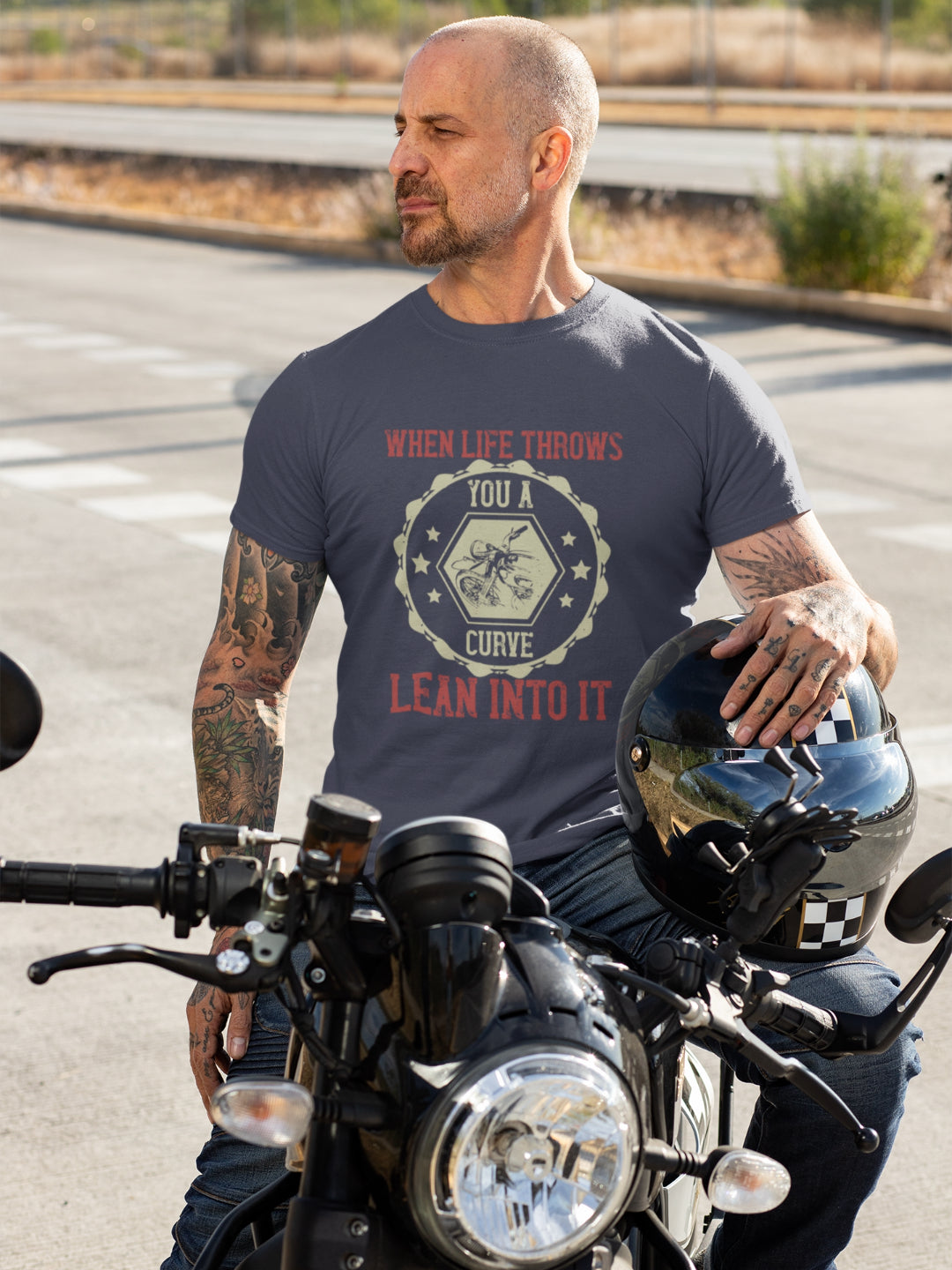 When Life Throws You A Curve Lean Into It Men's Printed T-shirt